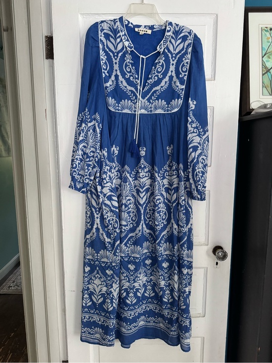 Boden Dresses & Skirts - Biden Blue and White Printed Maxi Dress with Tassel Tie